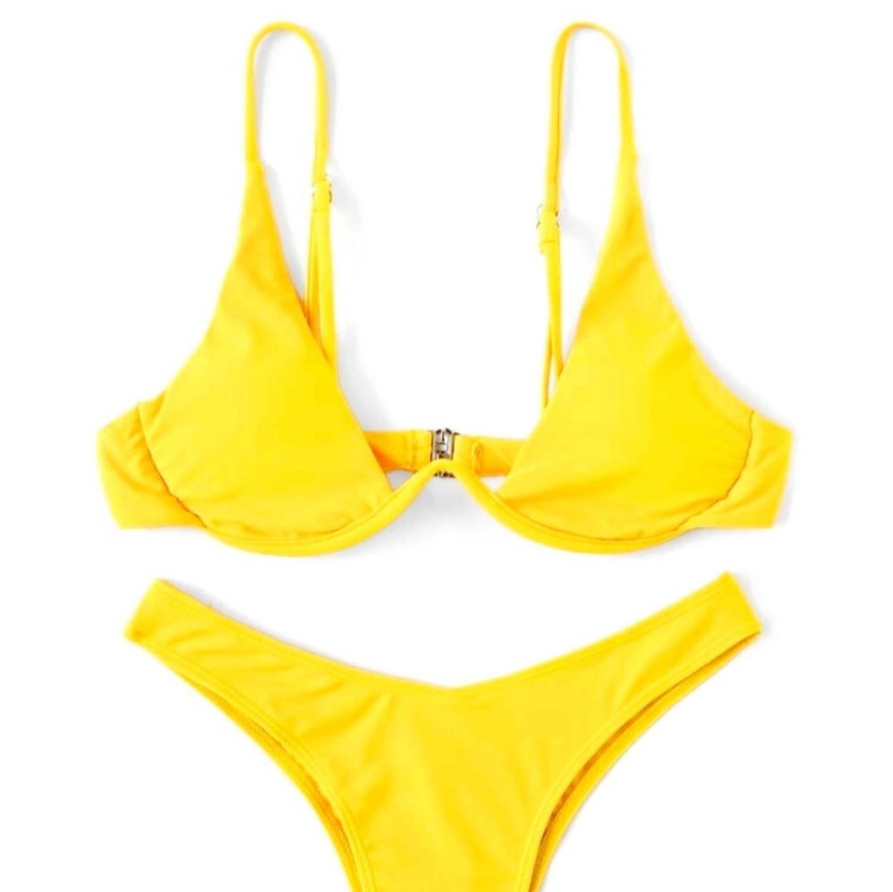 Yellow Underwire Bikini with Upward Middle Bend 💛